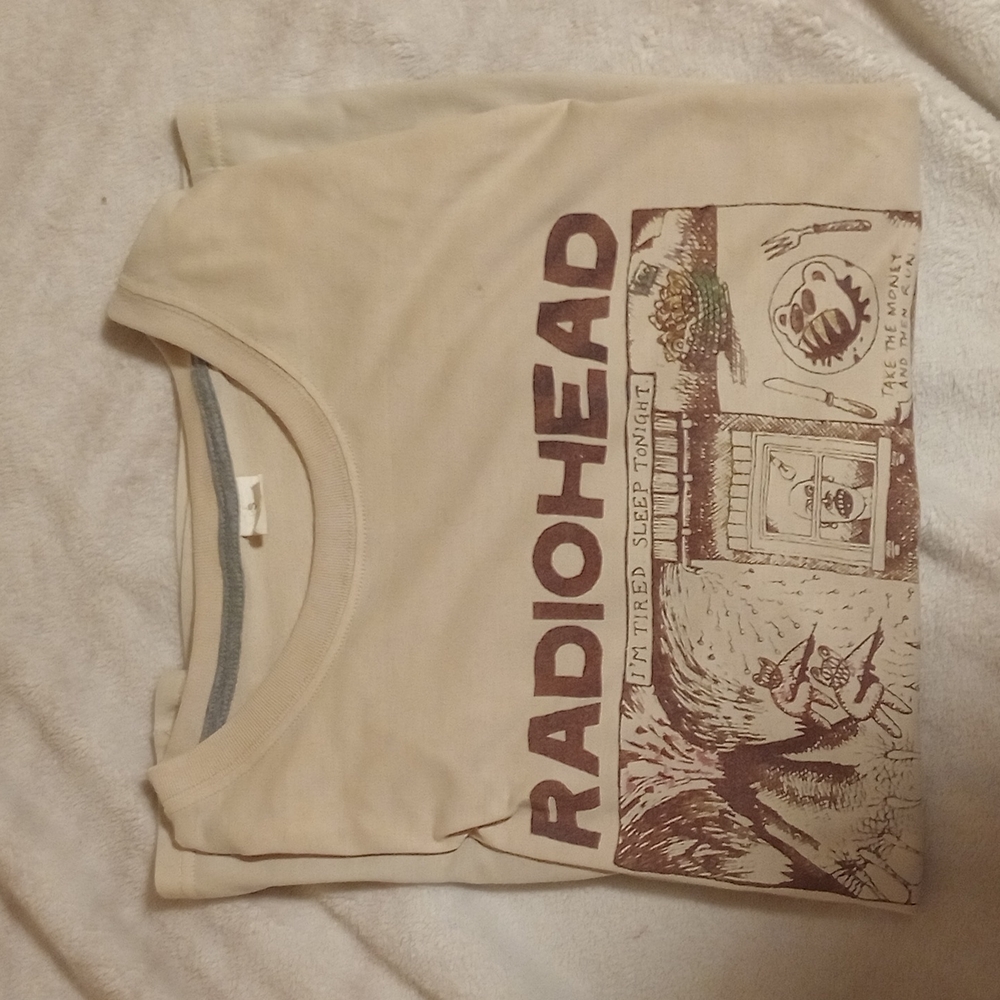 Light yellow Radiohead tee